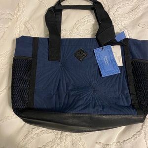 SIMPLY VERA NWT NYLON TOTE